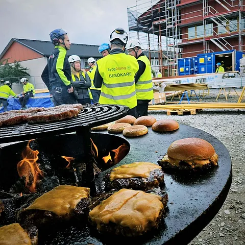 Taklagslunch hos Byggdialog AB i Ekerö